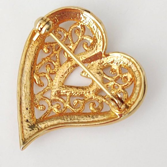 Gold filigree heart brooch with clear crystals - Picture 5 of 7